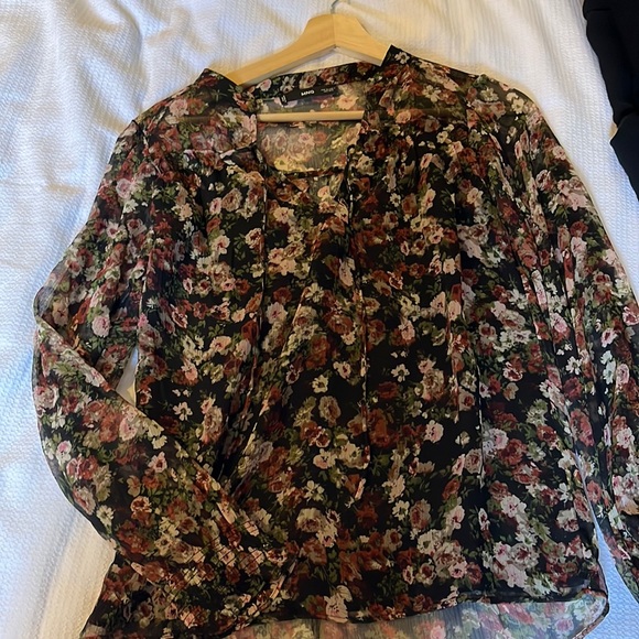 MANGO blouse XS flowers - Picture 1 of 6